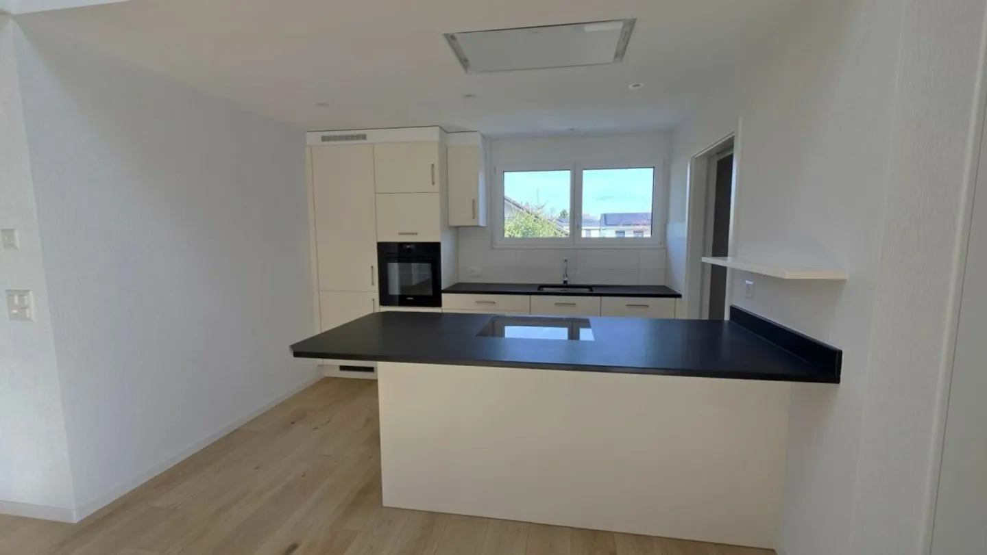 NUOVO! TRANQUILLO, MODERNO, CON VISTA - Foto 6 di 13