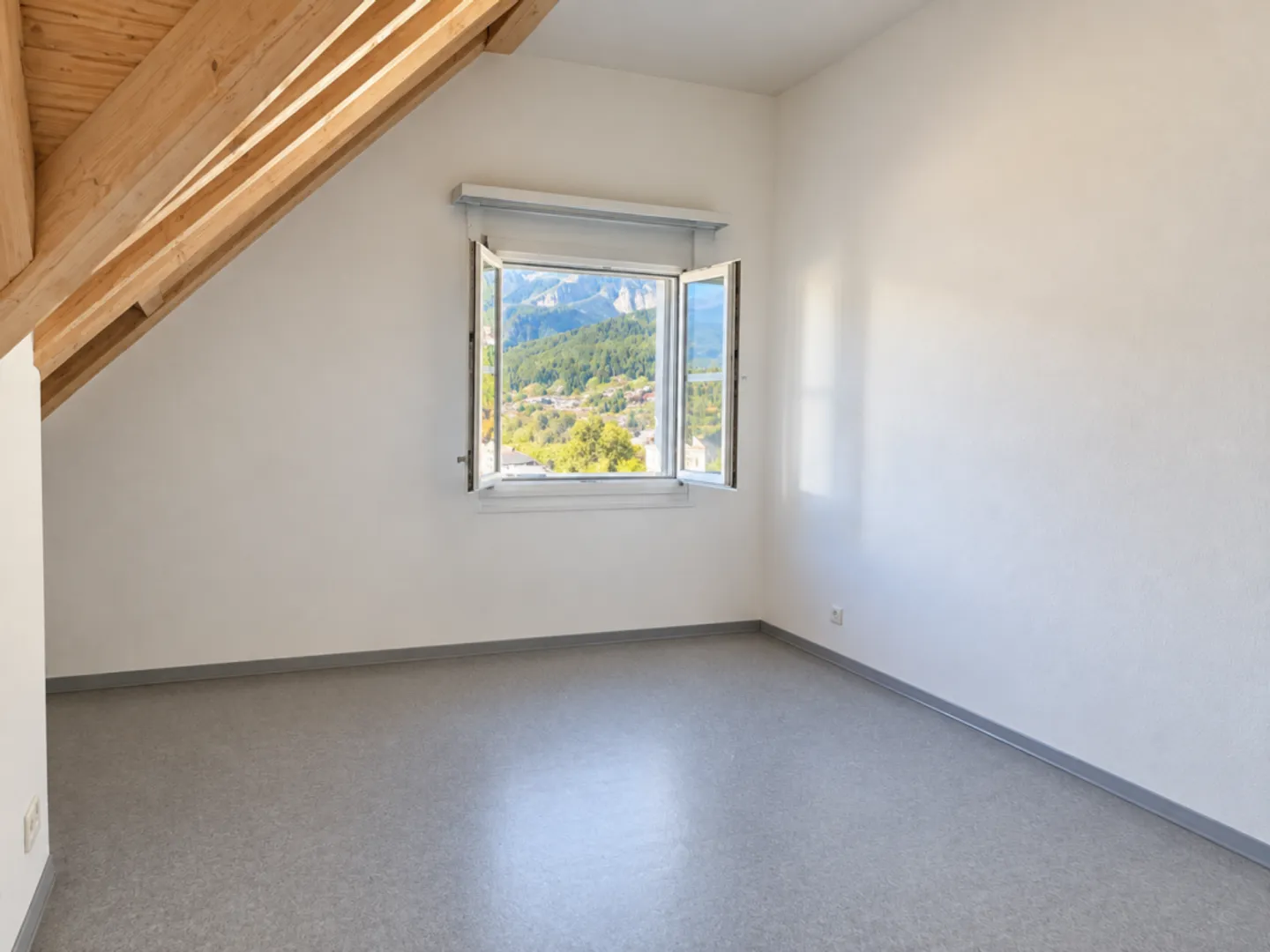 Appartamento duplex 4 1/2 locali in posizione centrale - Foto 7 di 9