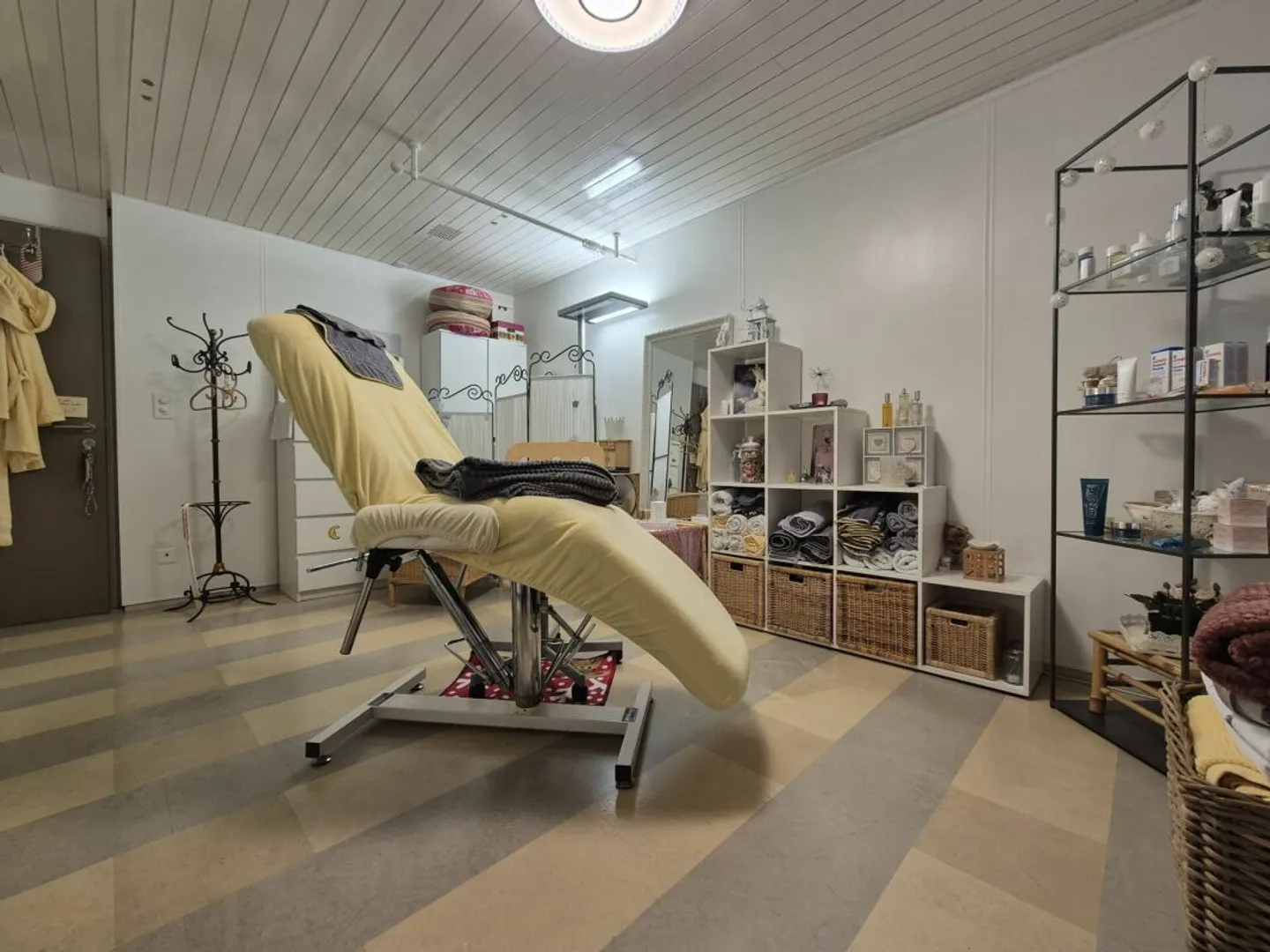 Office/Commercial Space in Prime Location - Photo 1 of 3