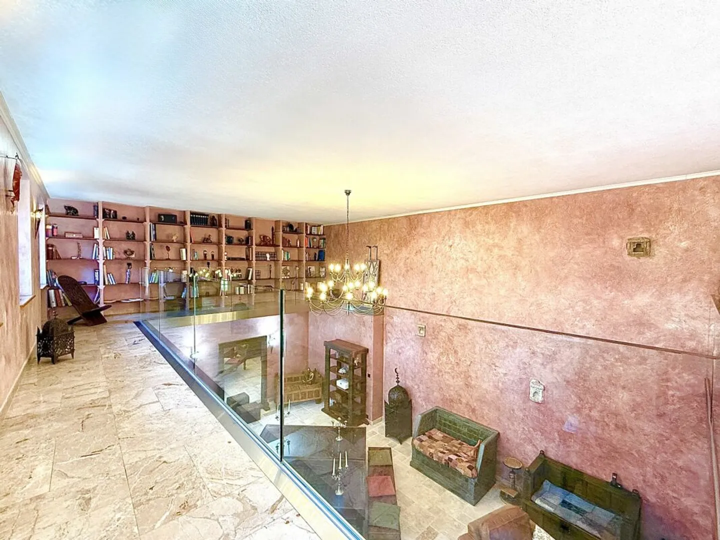 Maison de Luxe avec Grand Jardin - Photo 12 sur 13