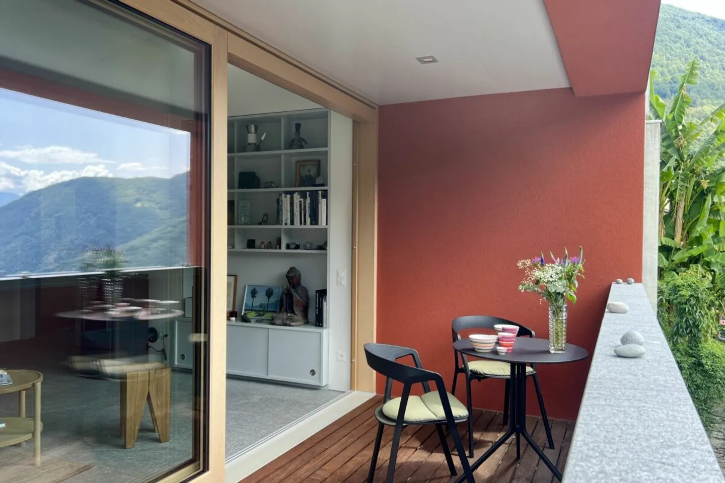 "L'architecture rencontre la nature" - Vie moderne dans la vallée Onsernone avec vue imprenable - Excellent état / Résidence principale - Photo 8 sur 13