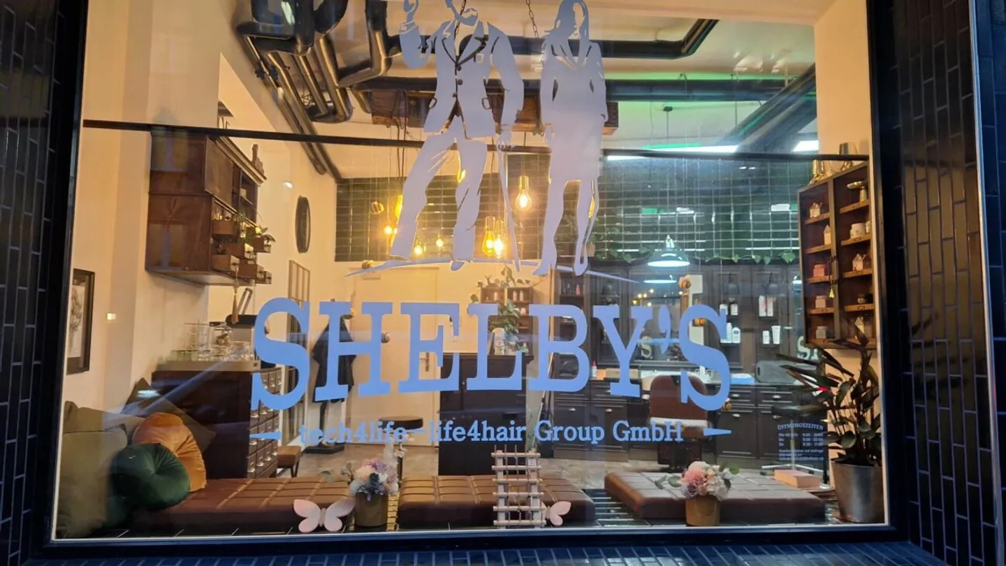 Parrucchiere e Barbershop subito pronti in posizione centrale - Foto 2 di 13