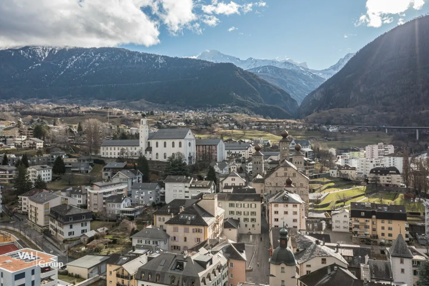 Casa con loft e carattere in affitto a Brig-Glis - centrale, luminosa e versatile - Foto 12 di 13