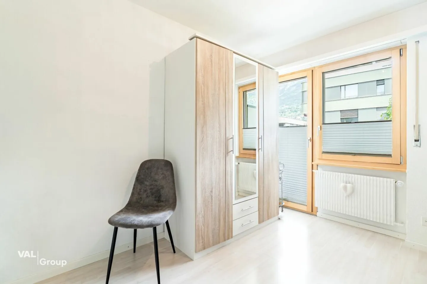 Modern 5.5-Room Living Experience in the Heart of Visp - Spacious, Central & Family-Friendly - Photo 10 of 13