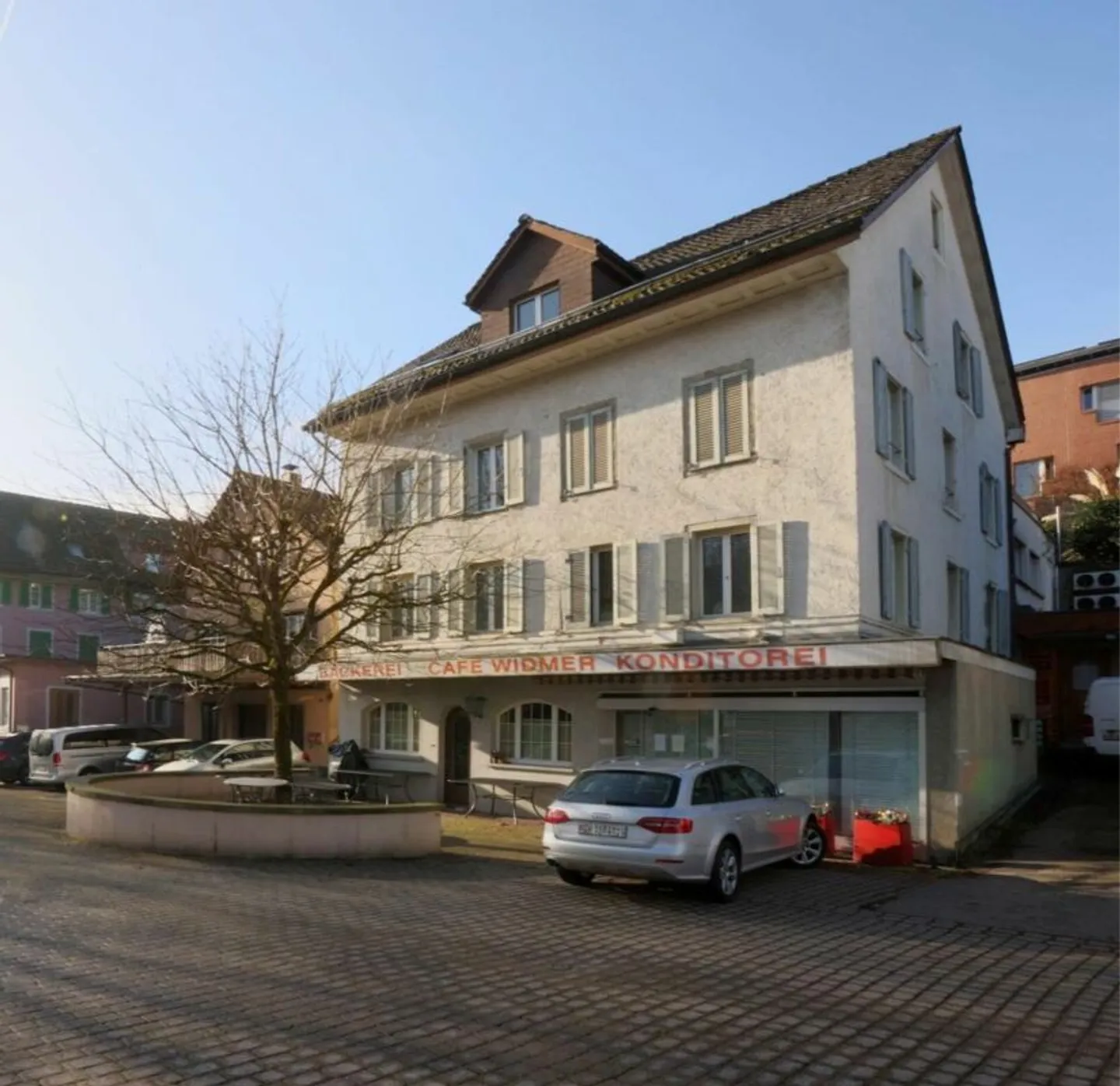 Historic Multi-Family House (1850) - Very Good Location at the Train Station, 3 Apartments &amp; Shop/Cafe - Photo 1 of 1