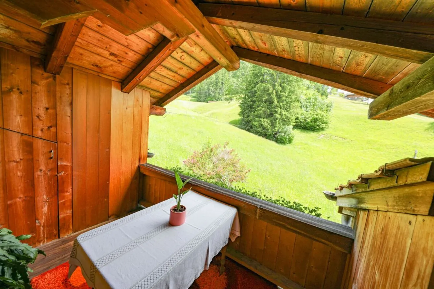 Chalet accogliente in una posizione soleggiata con garage e bella vista - Foto 7 di 7