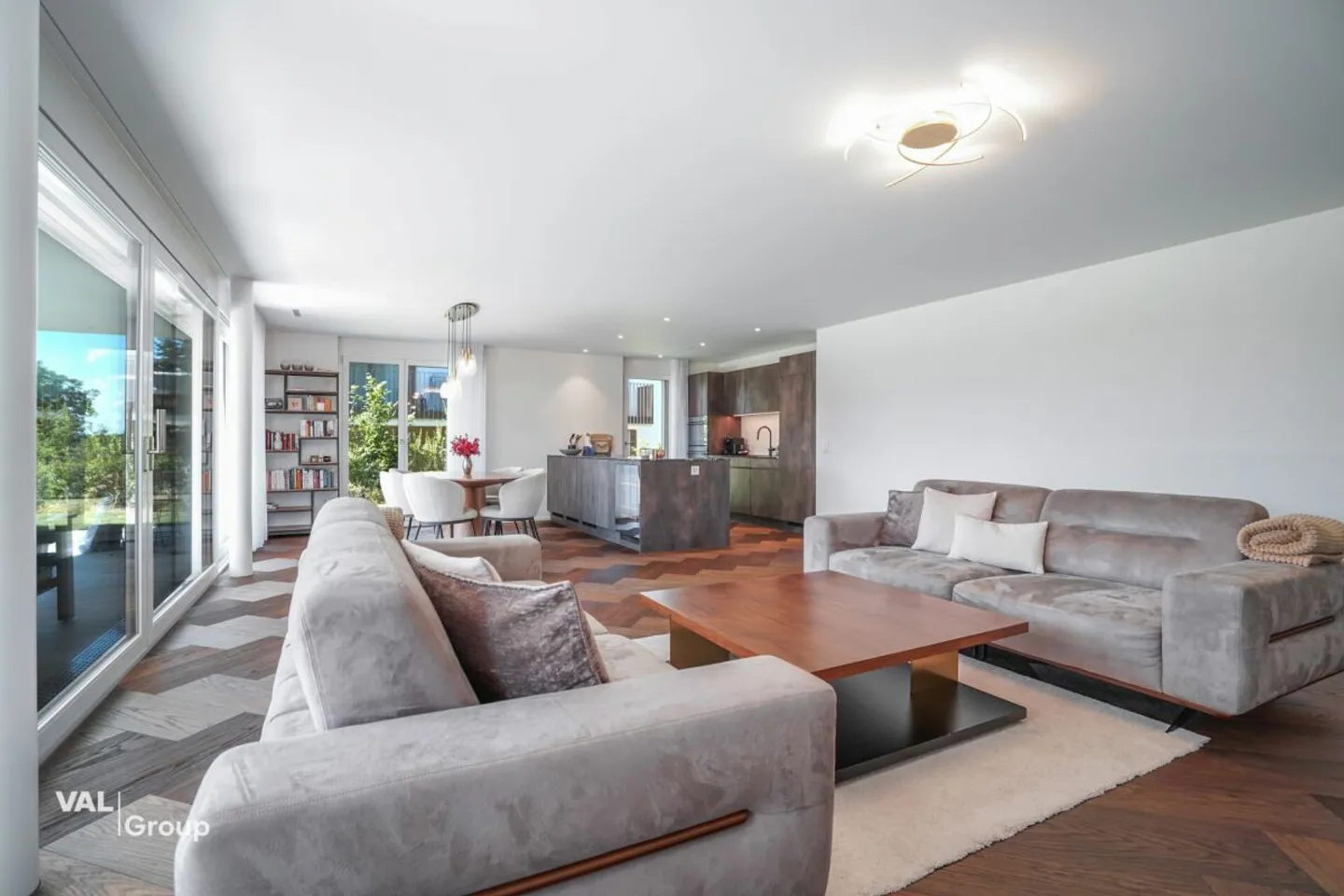 High-quality 5.5-room garden apartment with generous outdoor space in Winkel ZH - Photo 9 of 13