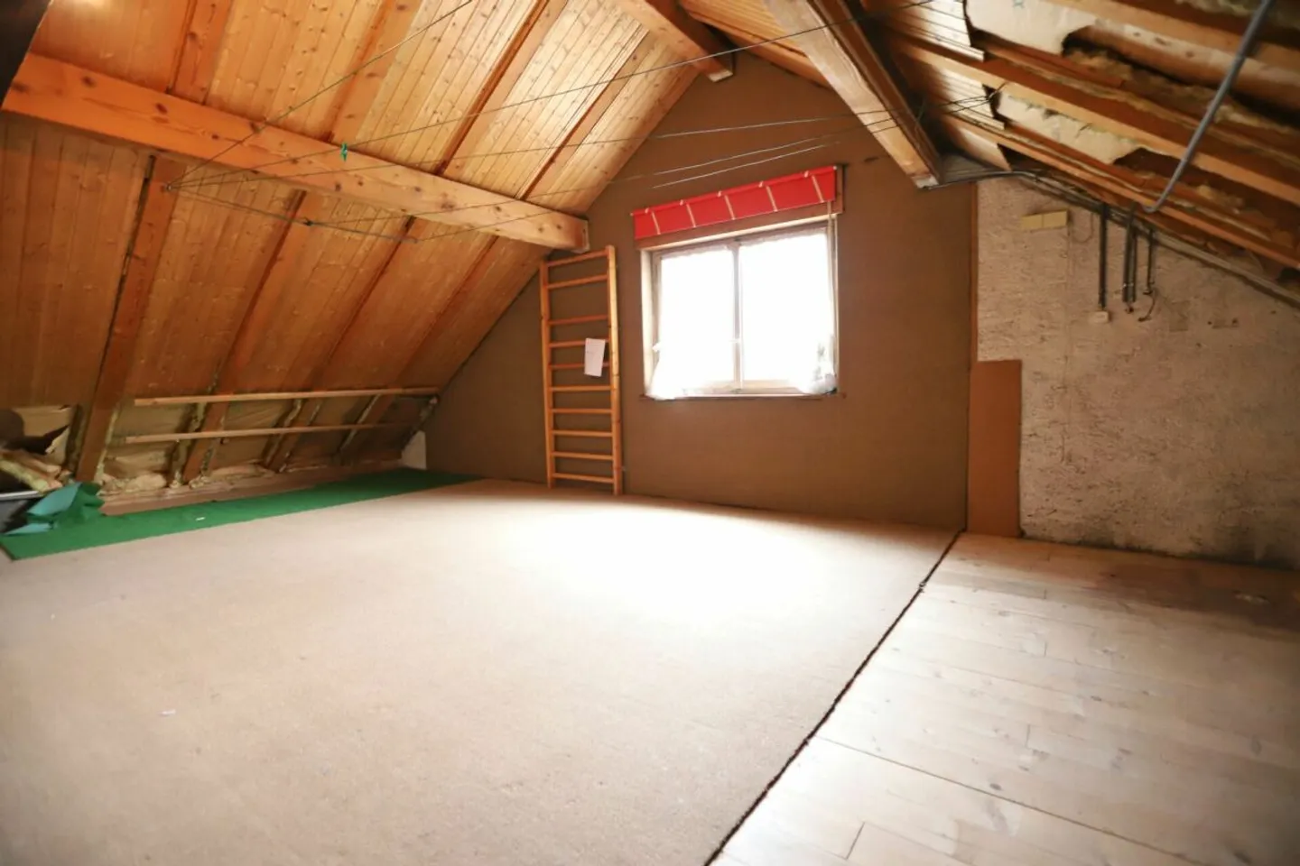 Majestic 10-Room Residential House with Potential - Photo 10 of 10