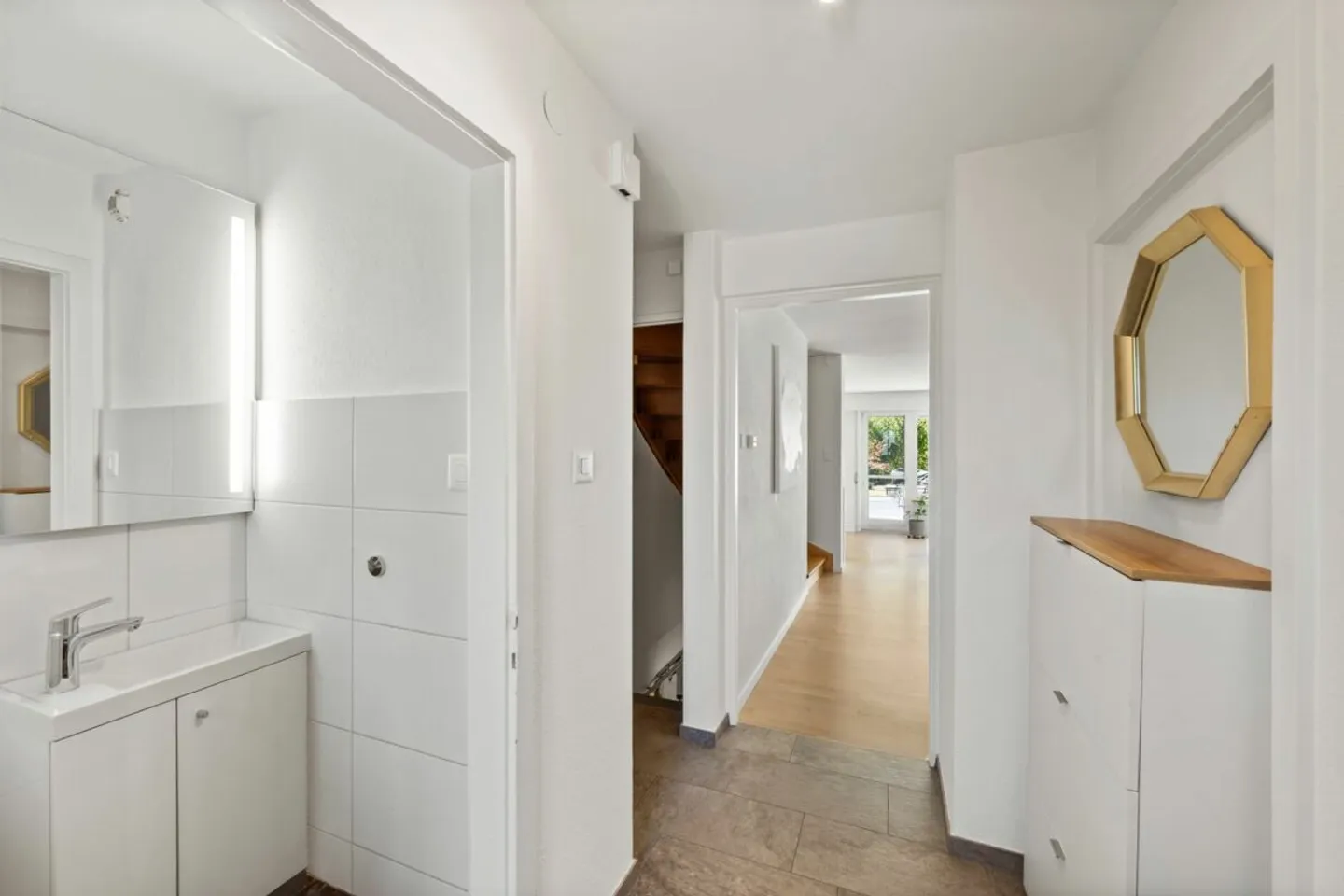Completely renovated dream home - move in and feel good - Photo 8 of 13