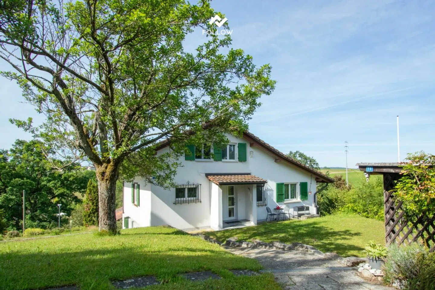 Charmantes Familienhaus mit Garten - Foto 1 von 13