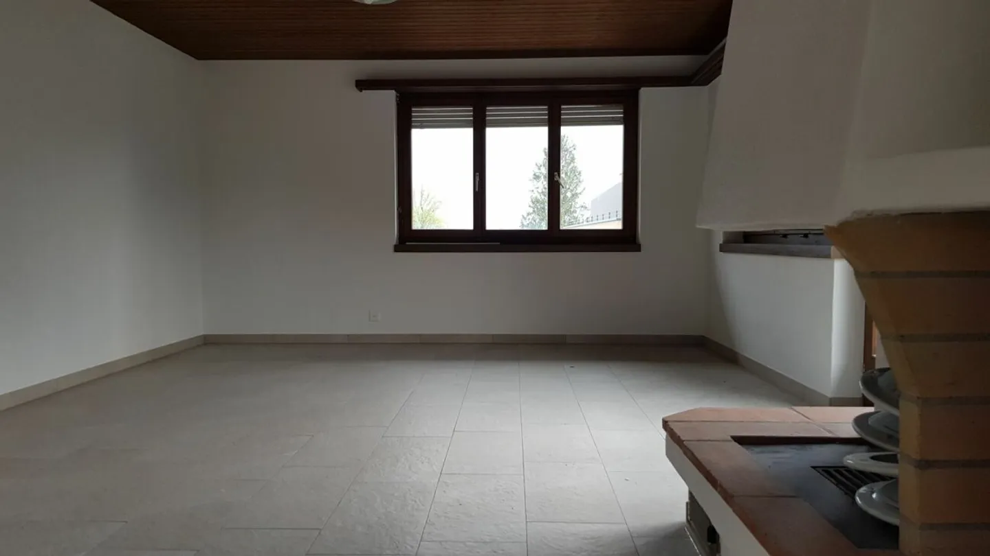 Renovierte Wohnung mit Balkon - Foto 2 von 10
