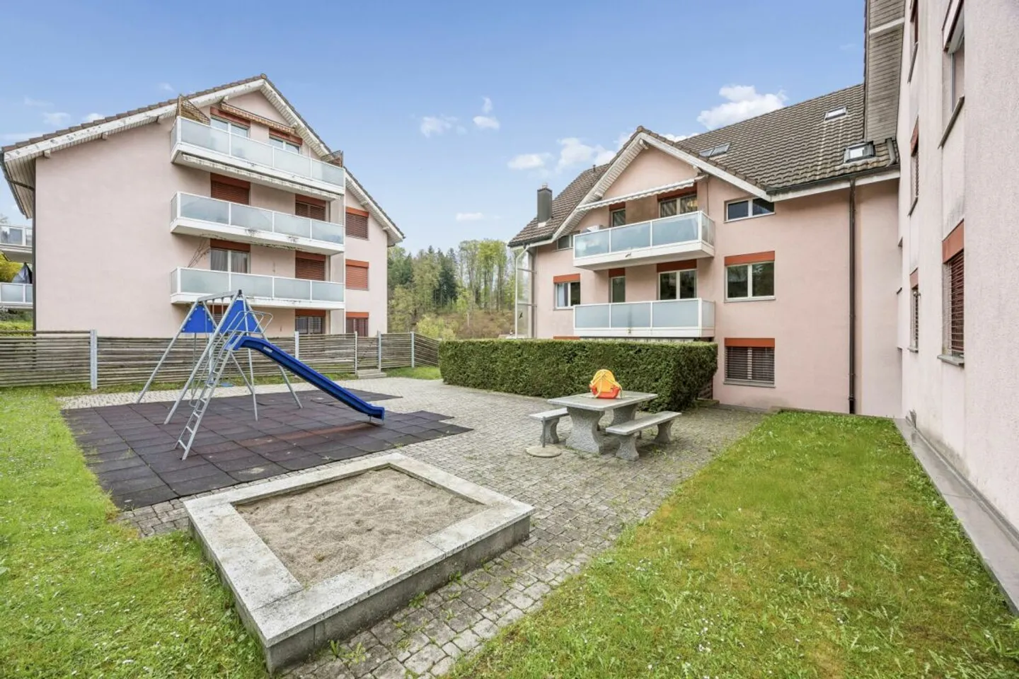 Completamente ristrutturato e fiscalmente vantaggioso: Appartamento da sogno di 4,5 stanze a Benzenschwil - La tua nuova casa! - Foto 7 di 7