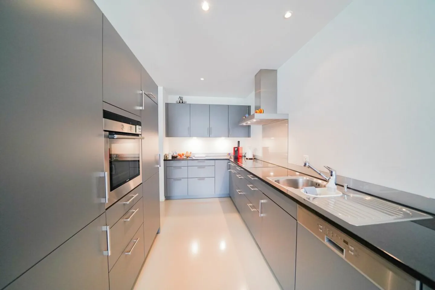 Appartement moderne de 4,5 pièces avec vue imprenable à Büren NW - Photo 1 sur 9