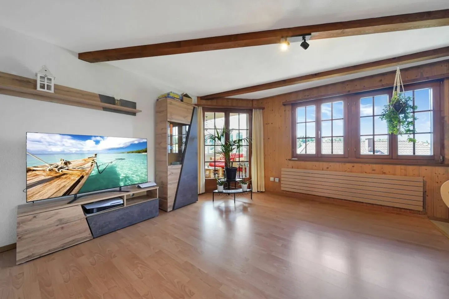 Casa unifamiliare indipendente con giardino in una posizione fantastica - Foto 3 di 13