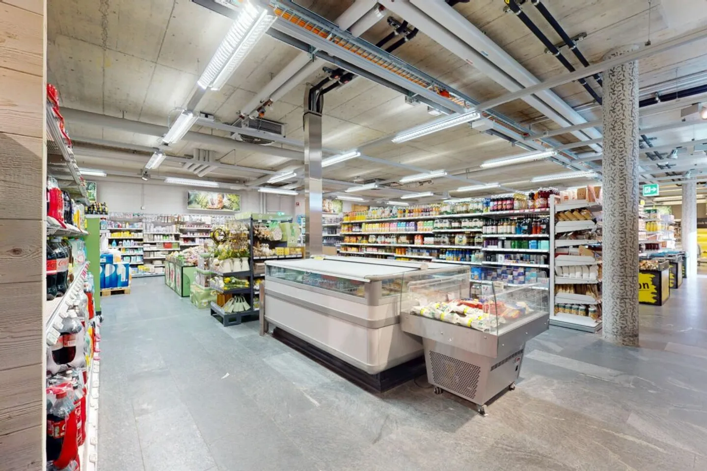 Attraktive Gewerbeinvestition mit langfristigem Ankermieter im Zentrum von Schmitten - Photo 8 sur 10