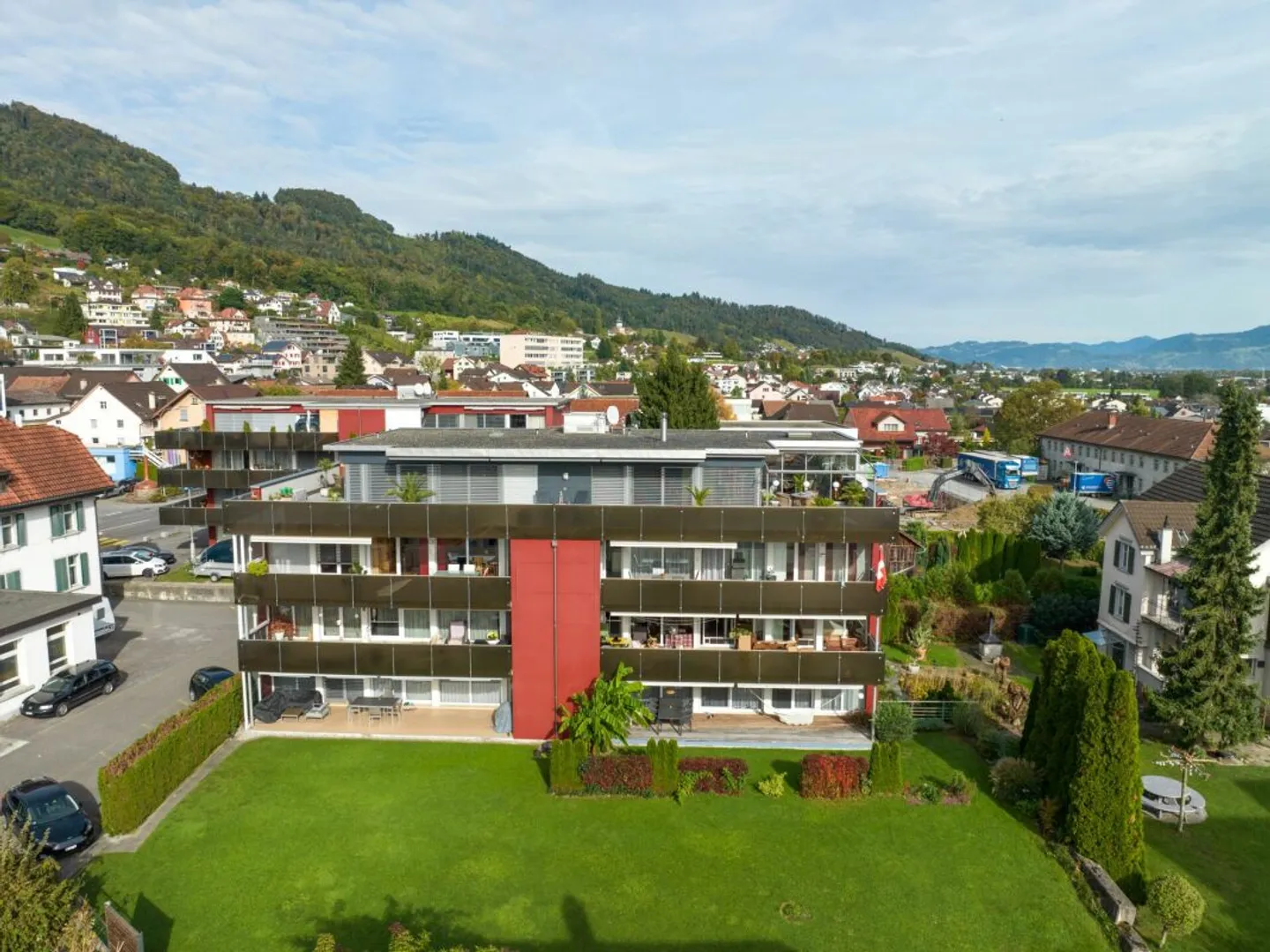 4.5 Room Apartment on the Ground Floor with Large Garden Area - Photo 1 of 13