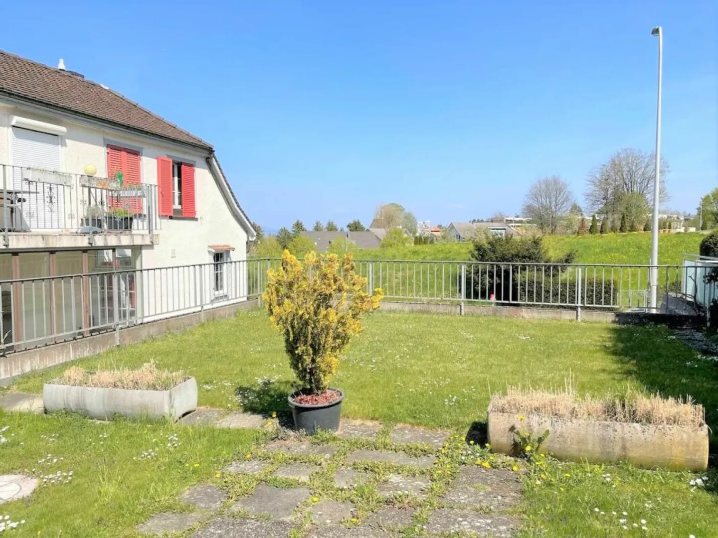 Renovated 3-room apartment in Kreuzlingen - Photo 1 of 10