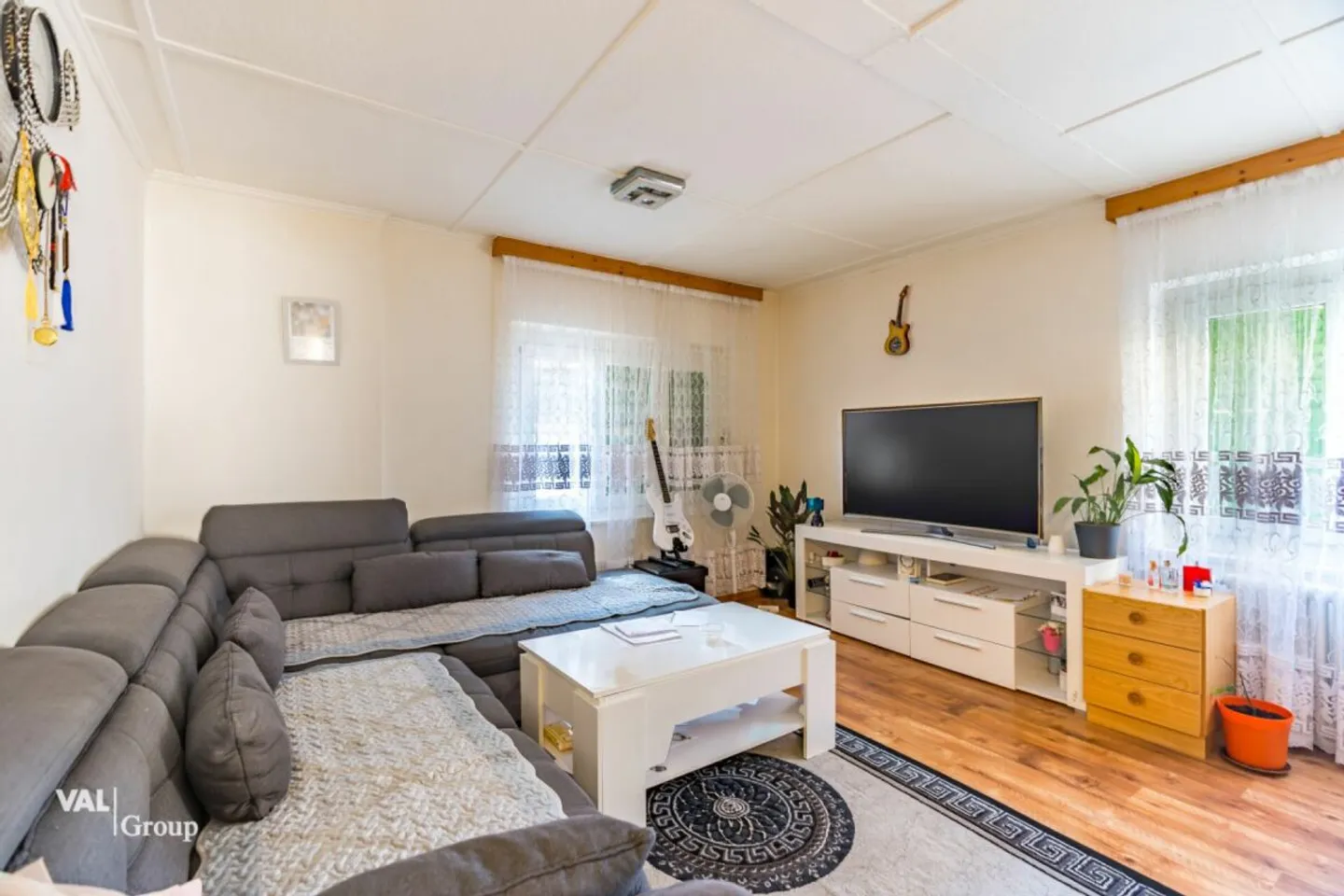 Charming residential and commercial property in prime central location in Brig - Photo 4 of 13