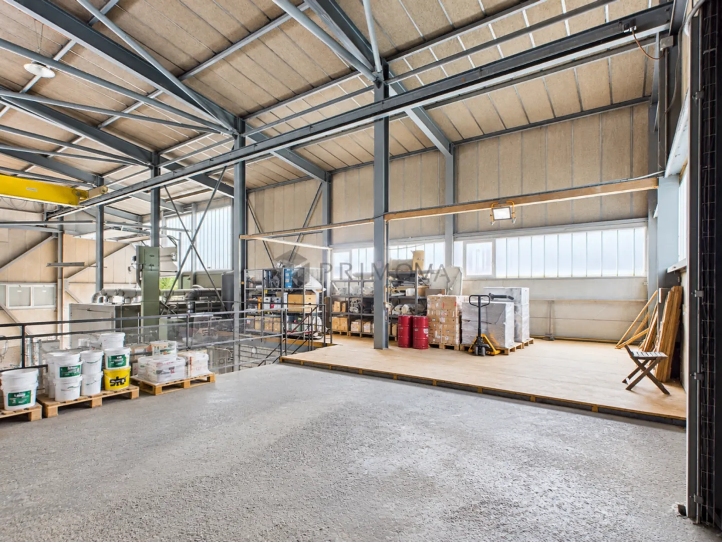 Hall commerciale avec espace pour votre flotte - Photo 6 sur 8