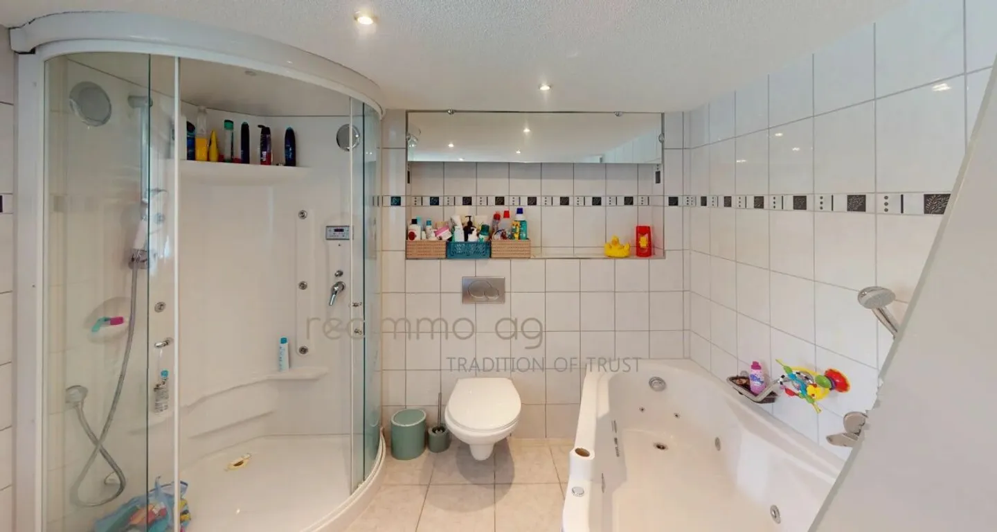 Appartamento giardino 6.5 camere affascinante con ampio spazio esterno ad Aarburg - Foto 7 di 7