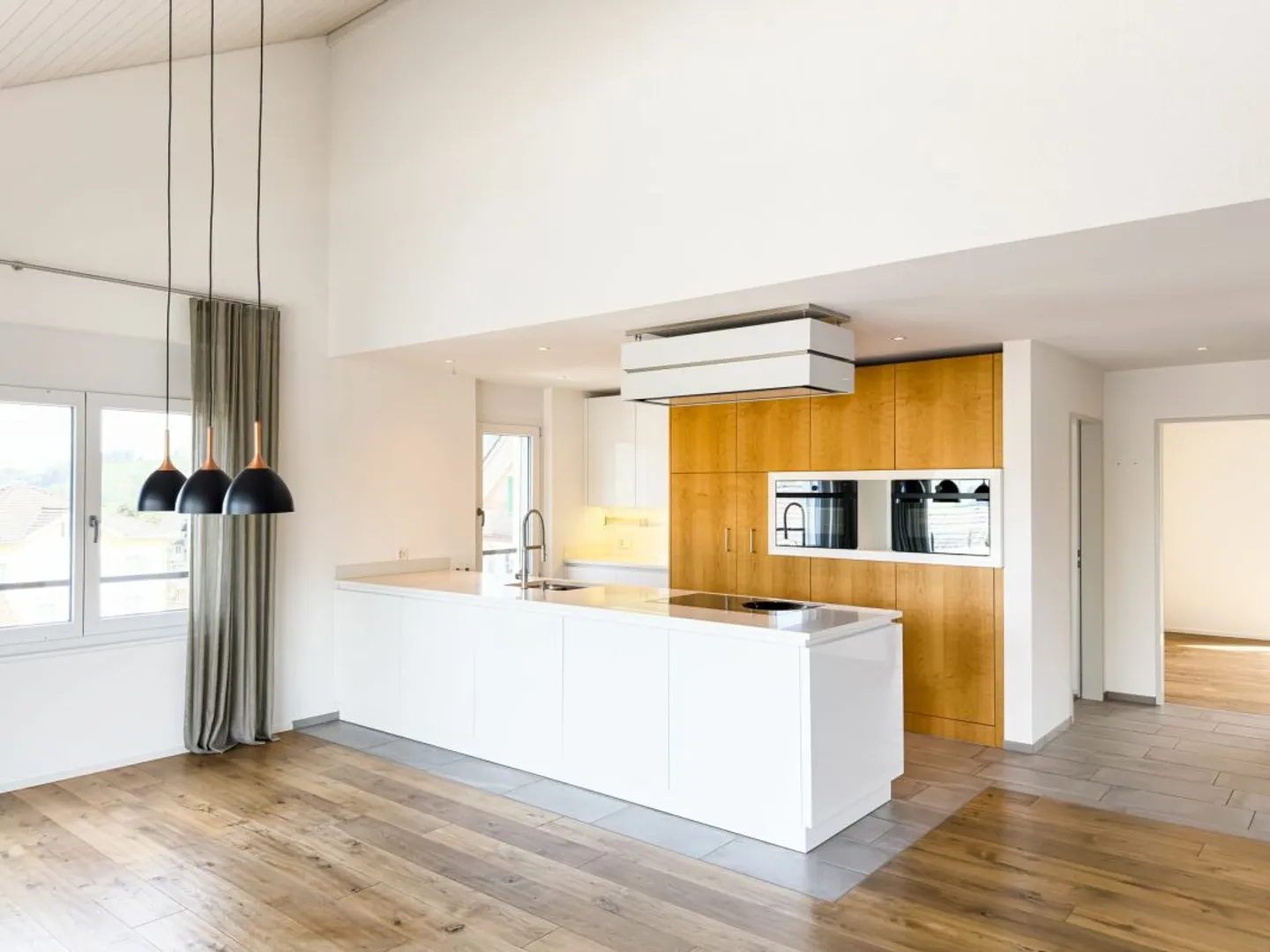 Moderne Dachwohnung mit grosser Terrasse - Foto 3 von 13