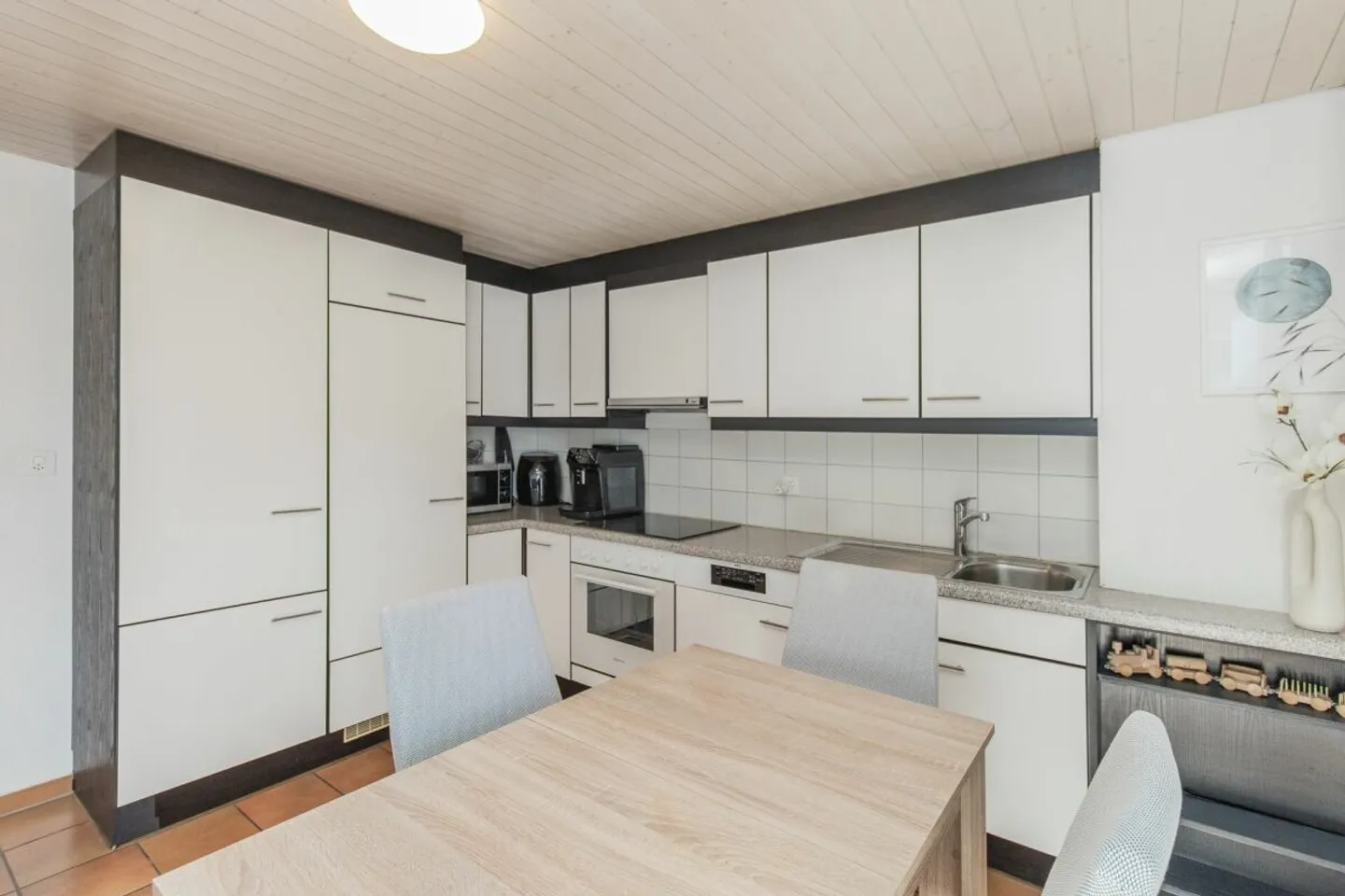 Maison multifamiliale située au centre avec des rendements attractifs et un potentiel de développement - Photo 11 sur 13