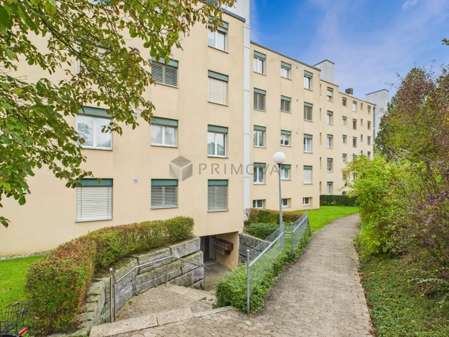 Appartamento 3.5 camere ristrutturato di alta qualità in una zona residenziale ricercata - Foto 11 di 12