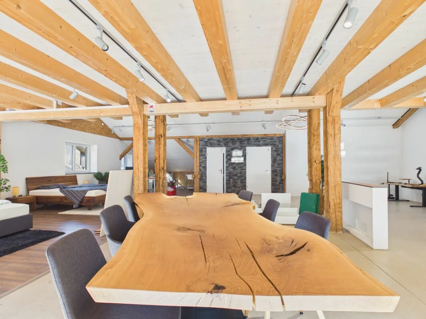 Charmante Ladenfläche mit Historischem Flair in Uitikon Waldegg - Photo 3 of 13