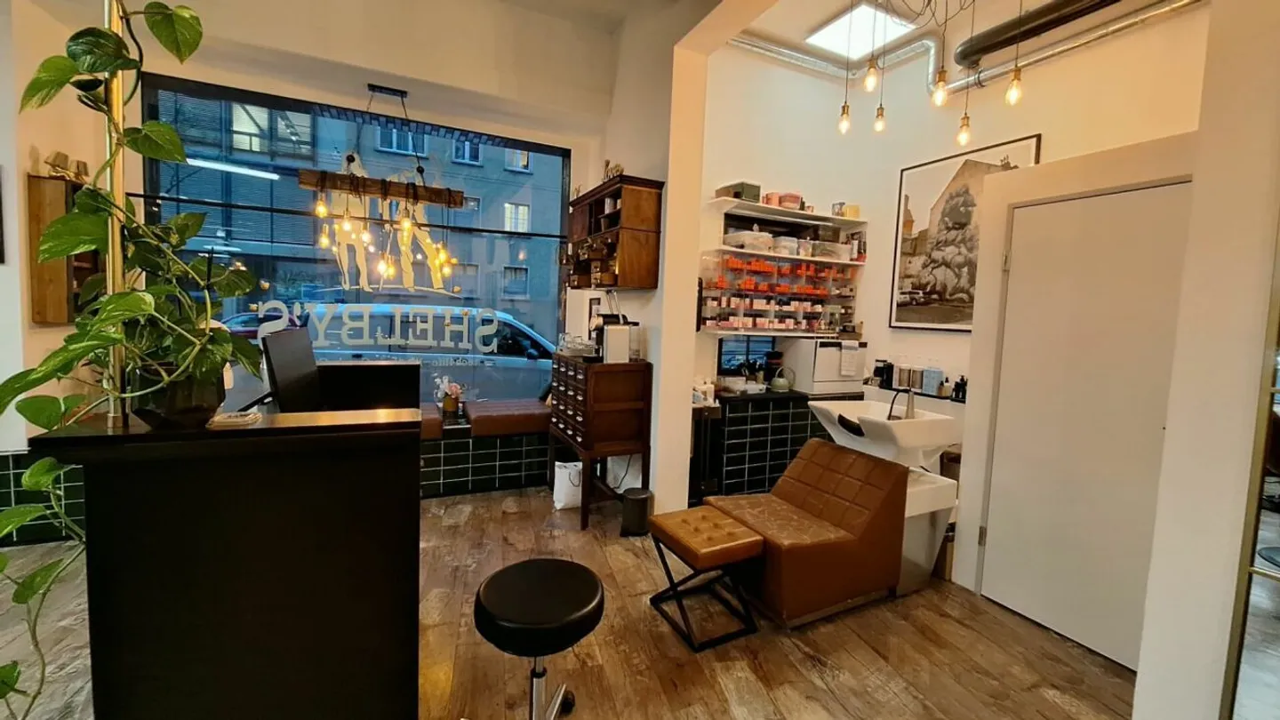 Parrucchiere e Barbershop subito pronti in posizione centrale - Foto 8 di 13