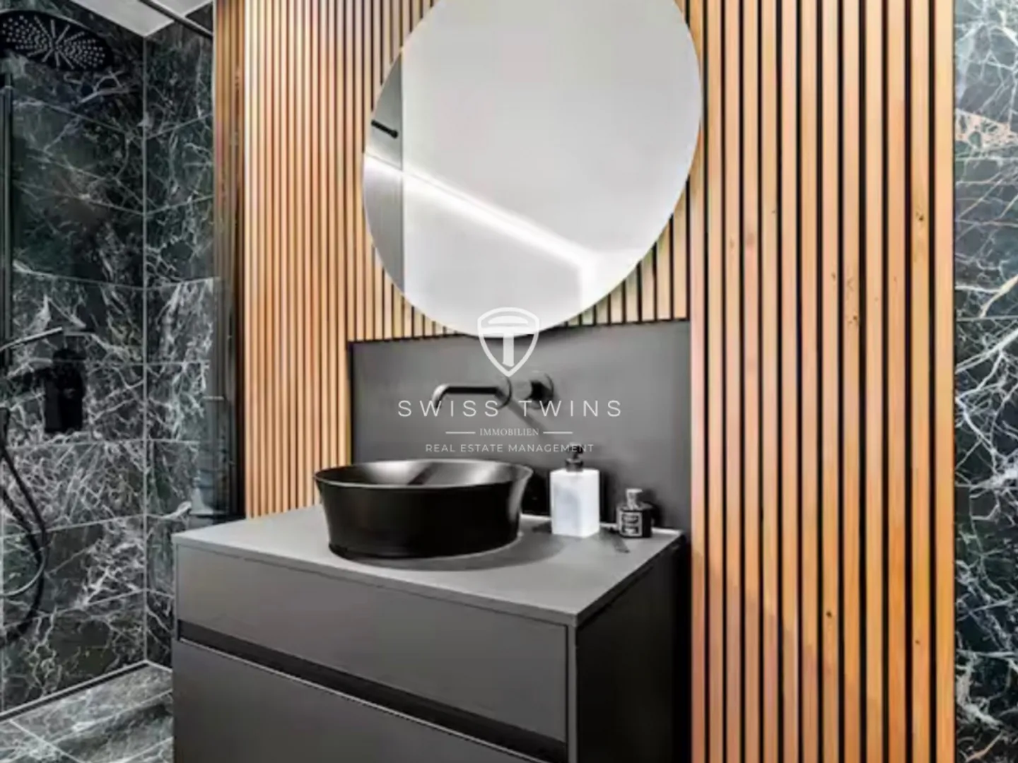 Appartamento di lusso con 3,5 stanze e terrazza privata di 132 m² con vista mozzafiato su Pilatus e Rigi - Foto 7 di 11