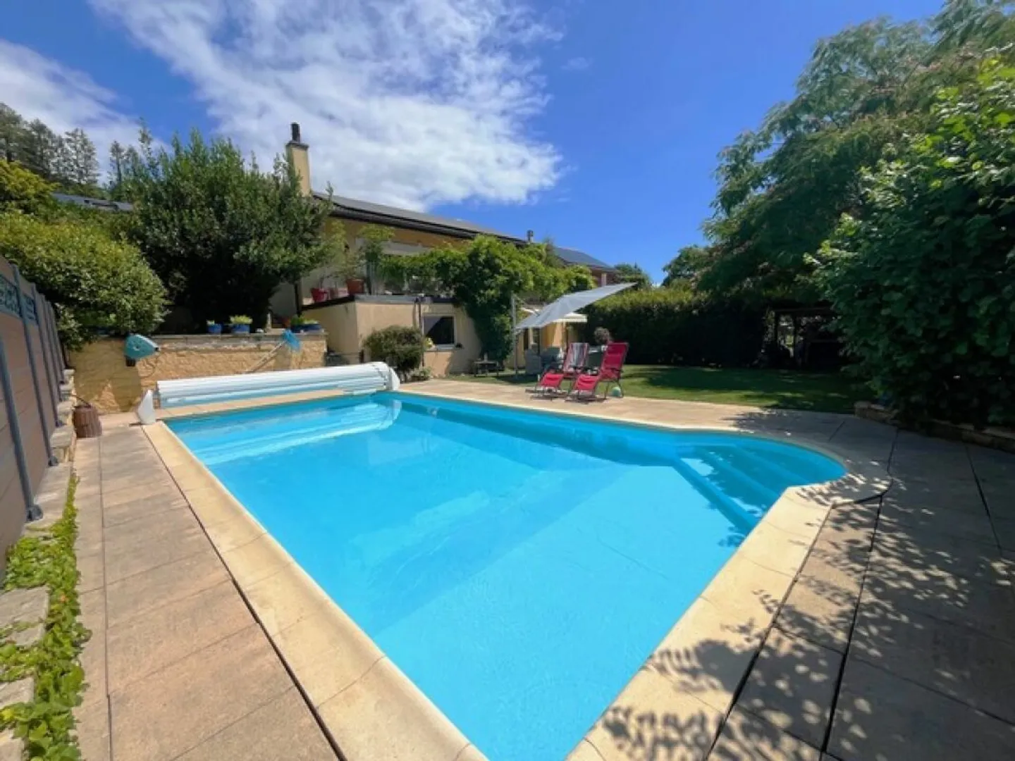 Wunderschöne Villa mit Pool in Valeyres-sous-Montagny - Foto 1 von 13
