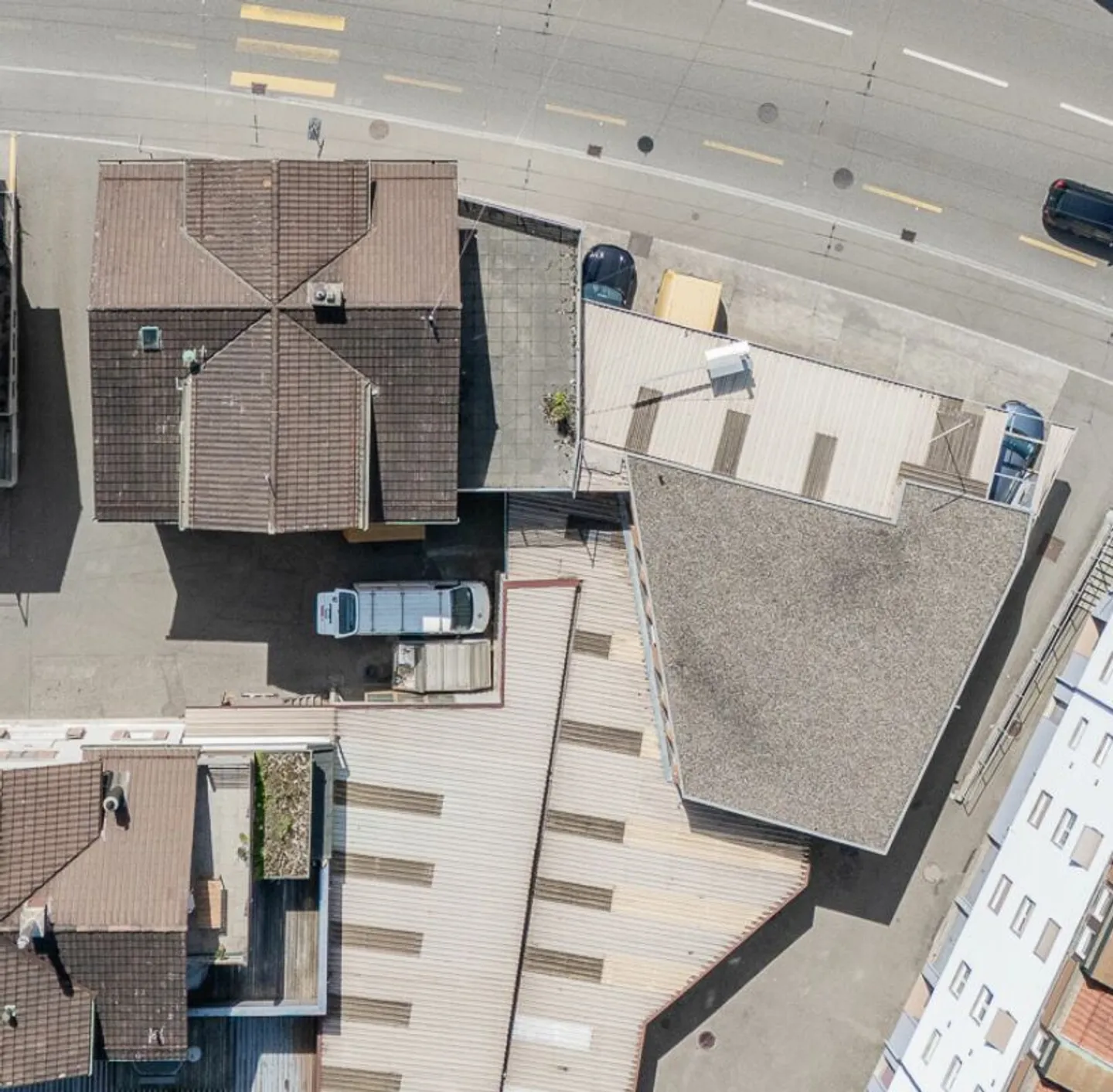 Versatile Residential and Commercial Building with Excellent Visibility - Photo 2 of 3