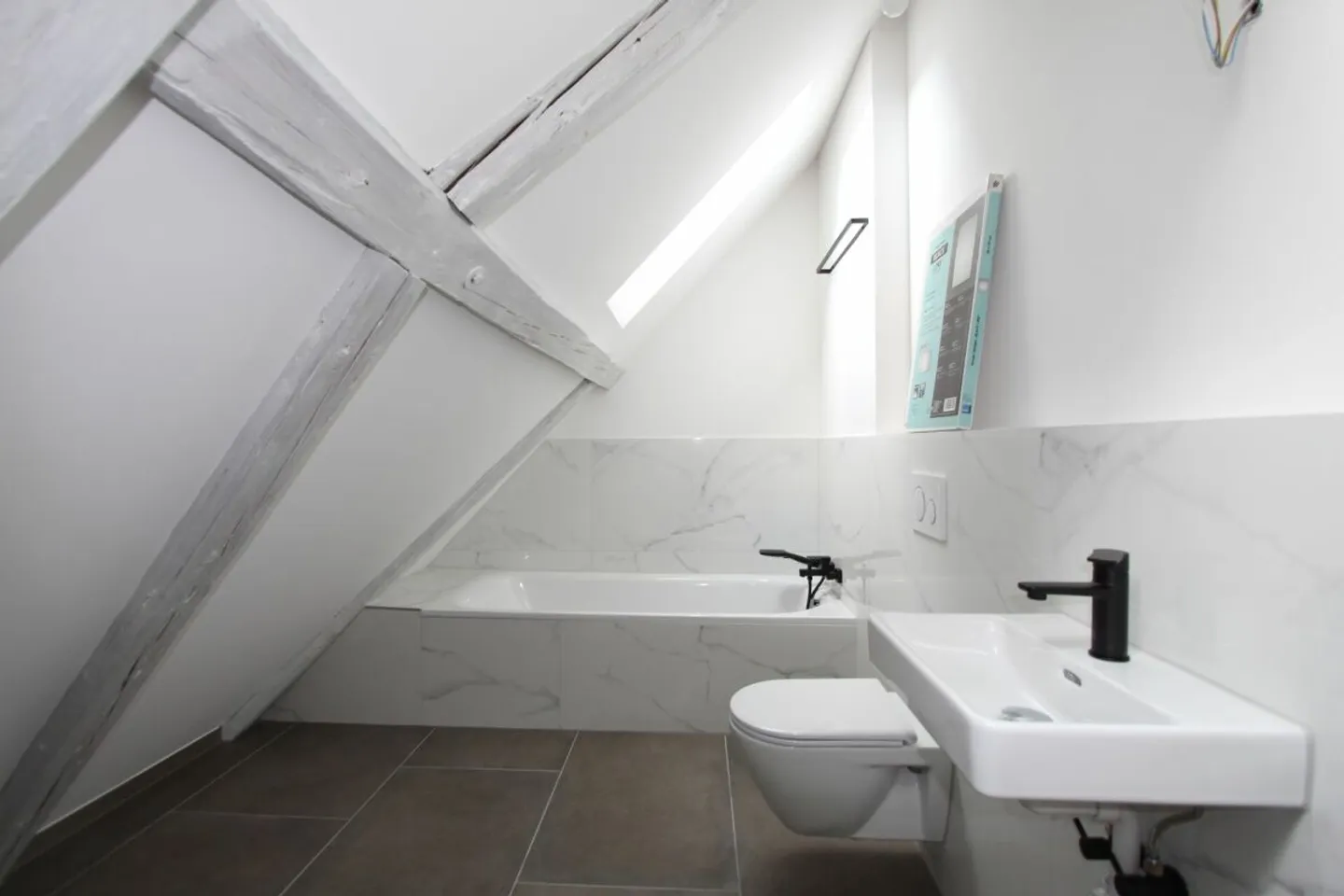 Casa multifamiliare completamente affittata - Opportunità di investimento attraente - Foto 11 di 13