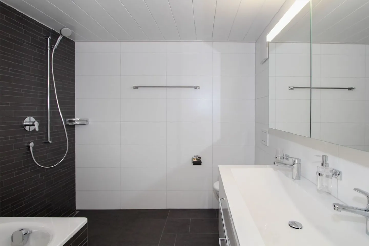 Penthouse sur deux niveaux - belle loggia - Photo 10 sur 13