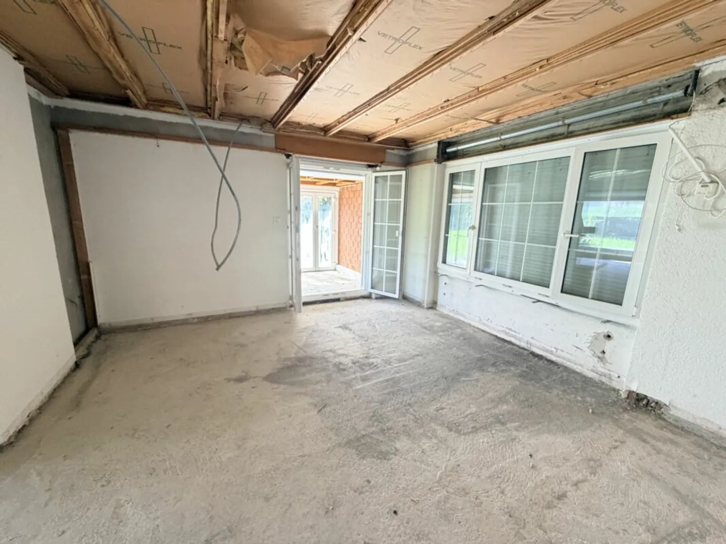 5.5 Room House with Potential - Photo 9 of 13