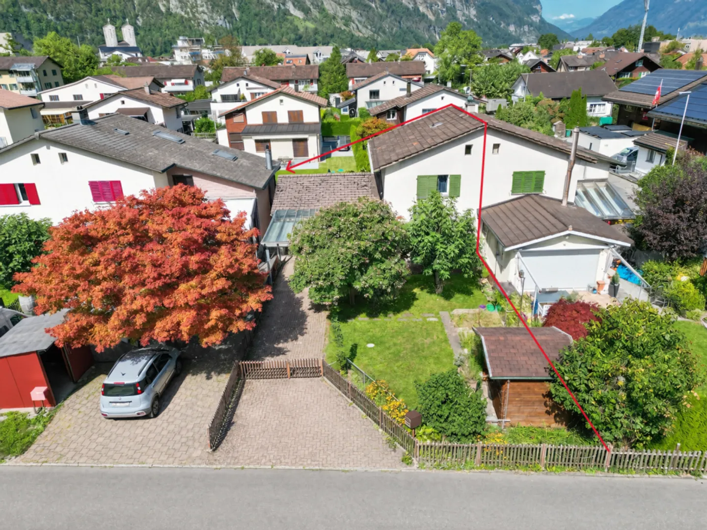 Doppeleinfamilienhaus an familienfreundlicher, ruhiger und zentraler Lage in Netstal - Photo 1 of 13