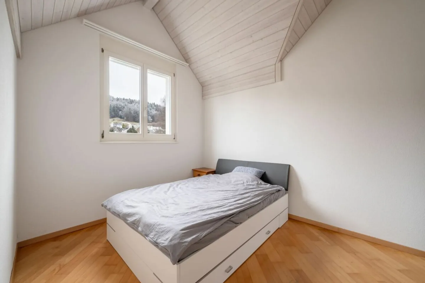 Space miracle on two floors Duplex maisonette - Photo 4 of 6