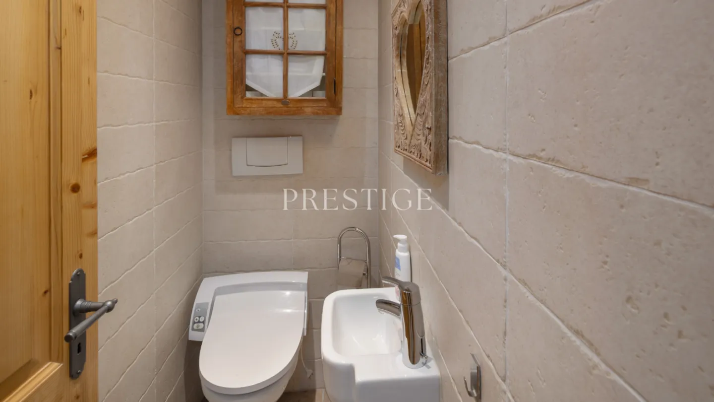 Renovierte 2½-Zimmer-Wohnung im Herzen von Crans - Foto 9 von 13