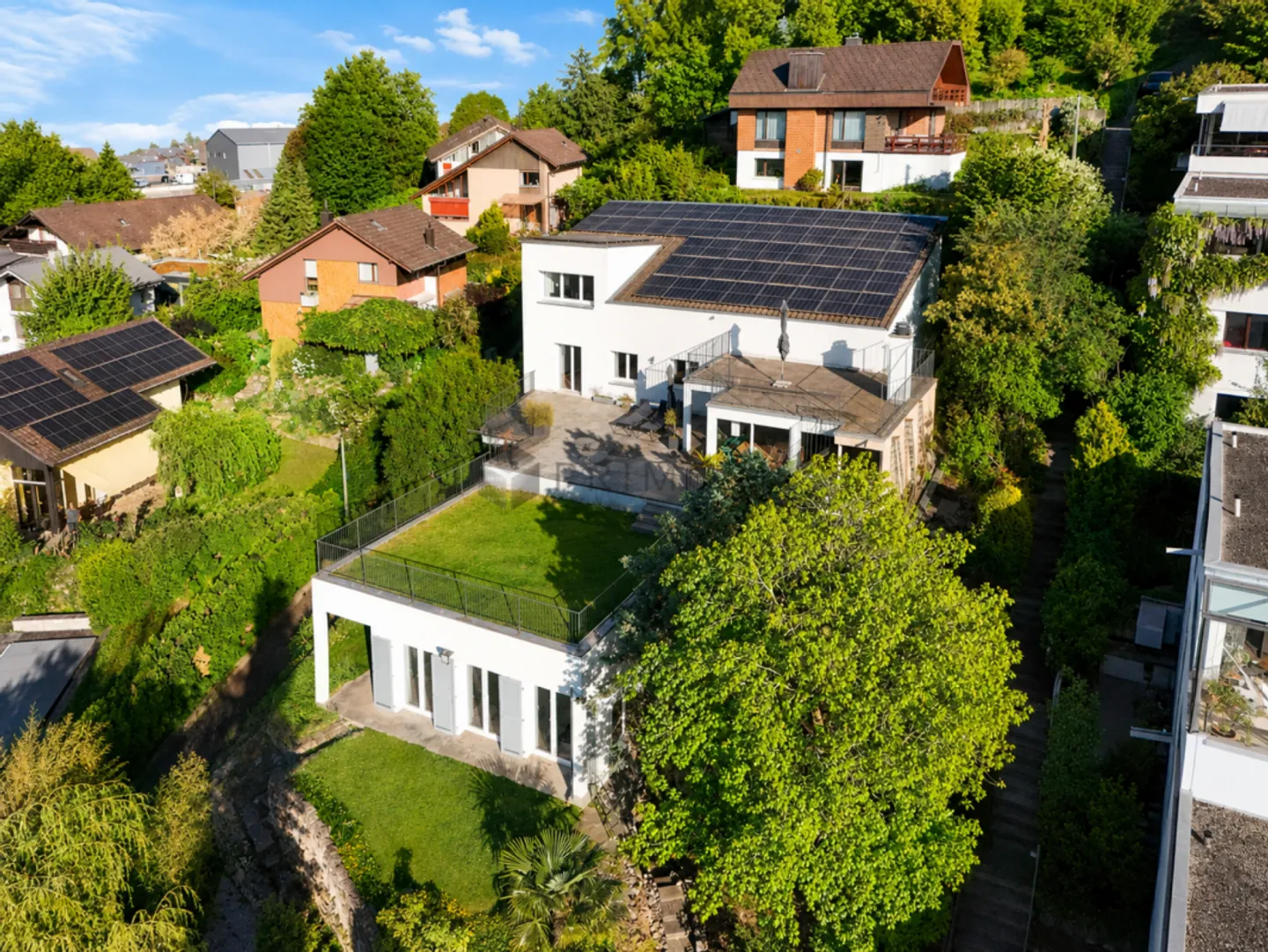 Luxuswohnen in einer Villa mit privatem Spa und atemberaubender Aussicht - Photo 1 sur 13