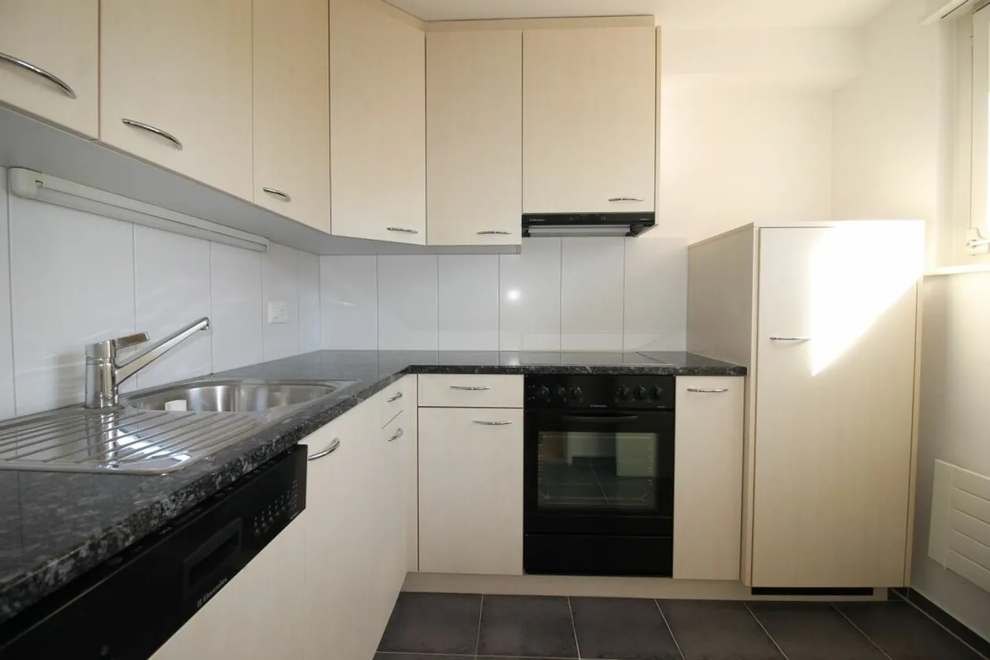 Renovierte 3.5-Zimmer-Wohnung, ideal für Single und Paare - Foto 2 von 12