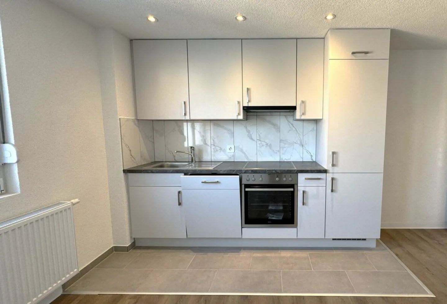 Modernes 2-Zimmer-Apartment in La Chaux-de-Fonds - Ideal für Studenten & erste Belegung nach kompletter Renovierung - Foto 1 von 7