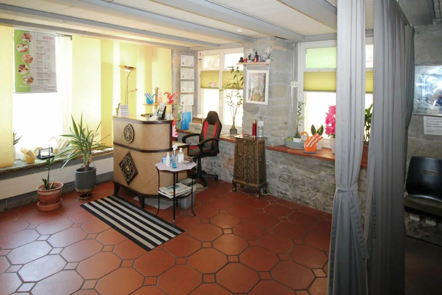 Charming investment property in prime central location - Photo 11 of 13