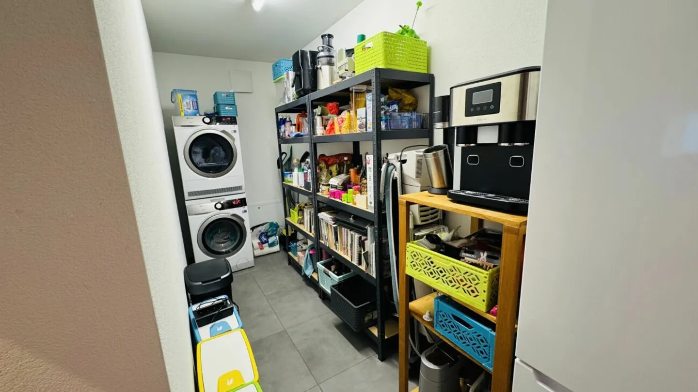 Modern 3.5-room apartment with spacious terrace - Photo 10 of 11