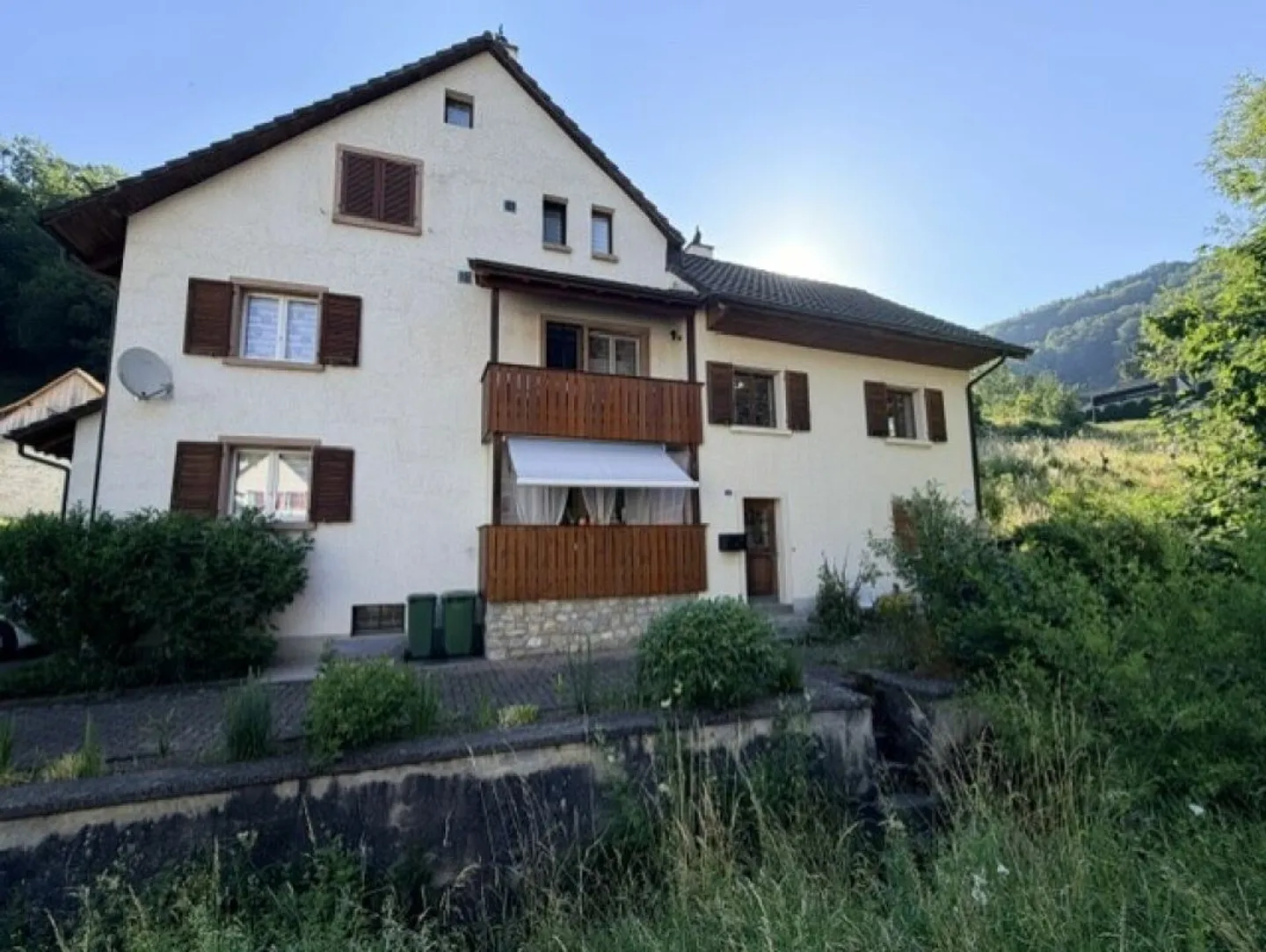 Charming multi-family house with enormous potential and top connectivity! - Photo 1 of 10