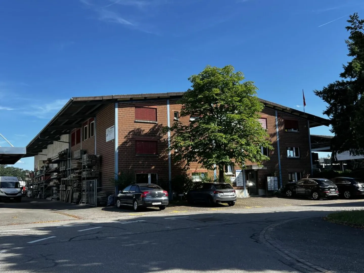 Büro mit Archivraum und WC/Dusche - Photo 3 of 3