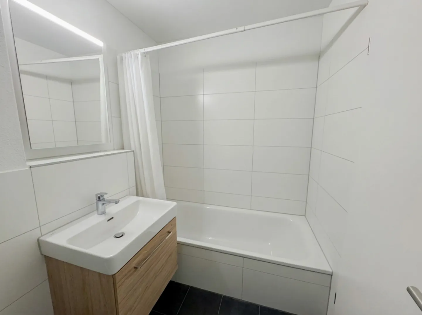 Vivere in famiglia: Moderno appartamento di 5,5 stanze al piano terra - Foto 6 di 9