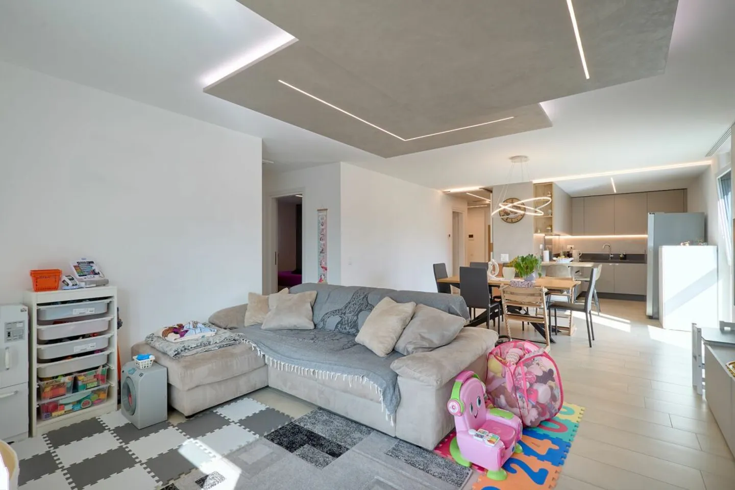 Elegante und moderne Wohnung - Foto 8 von 13