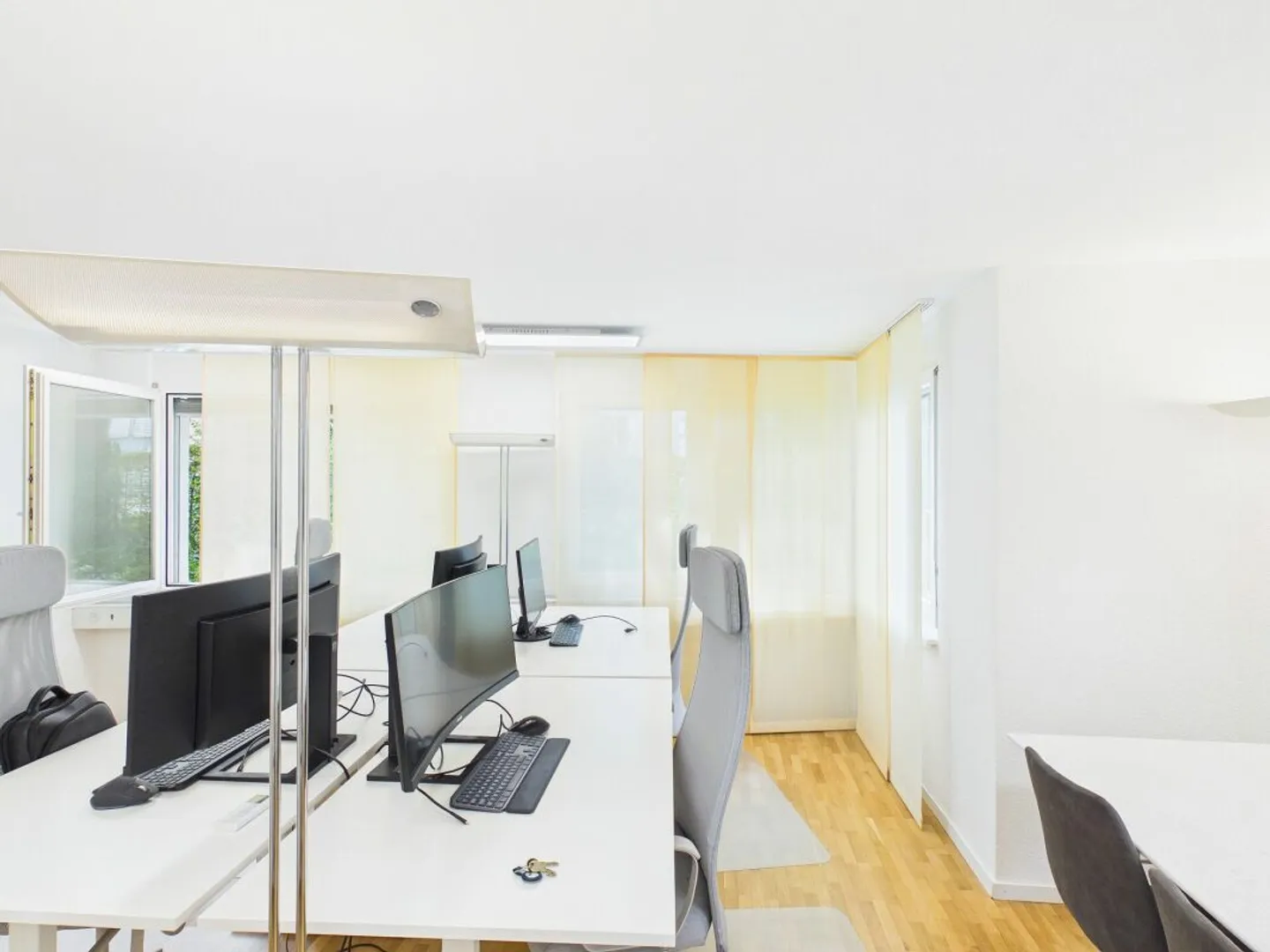 Bureau a louer - Photo 6 of 13