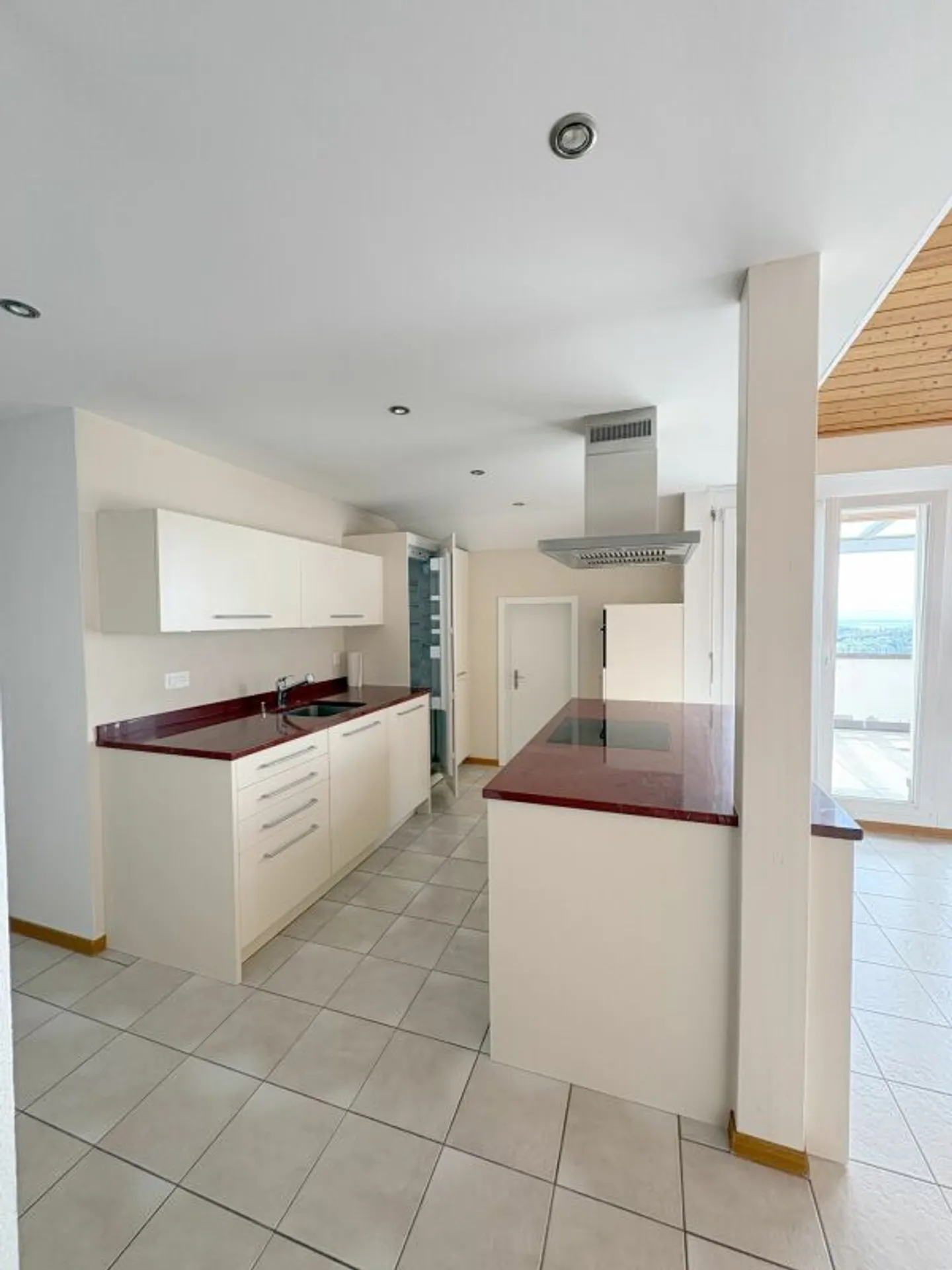 Appartamento 4,5 locali con vista mozzafiato e 170 m² di superficie utile - Foto 1 di 10