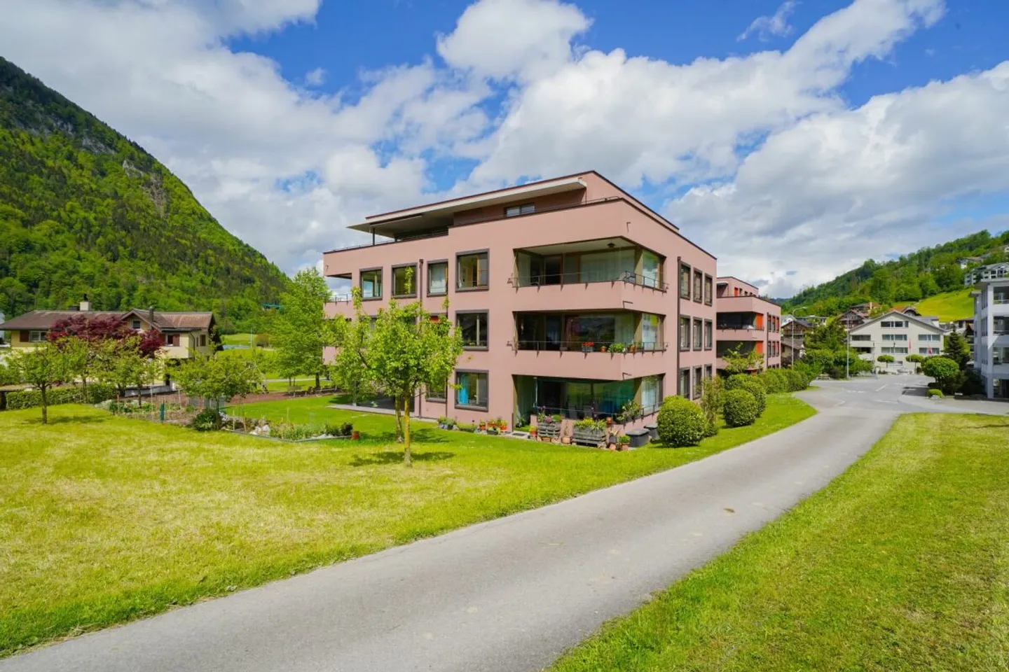 Moderno appartamento di 5.5 locali in posizione familiare a Büren NW - Foto 6 di 7